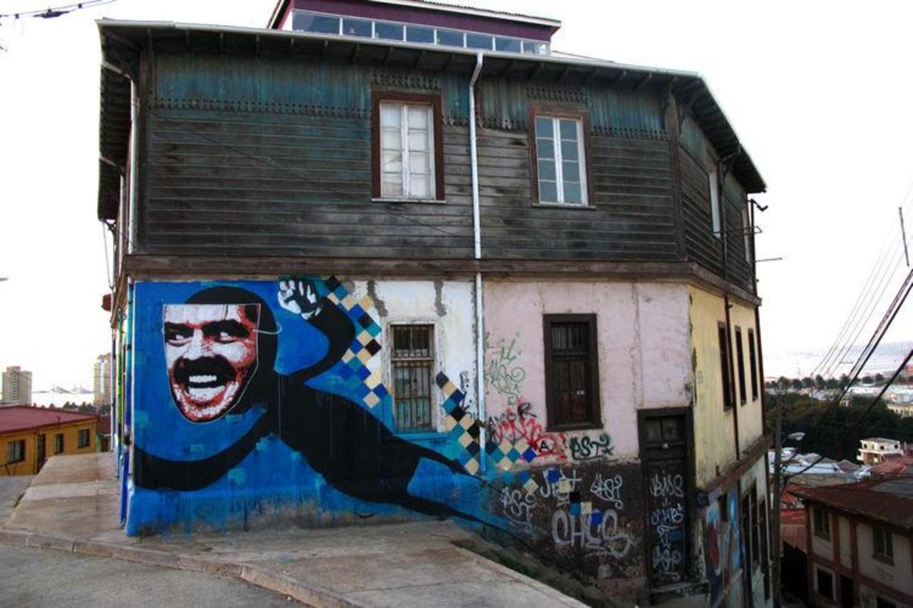 Street Art in Valparaíso, #Chile #streetart #graffiti #mural http://t.co/1fhKMwvMQR by @ileinpimentel
