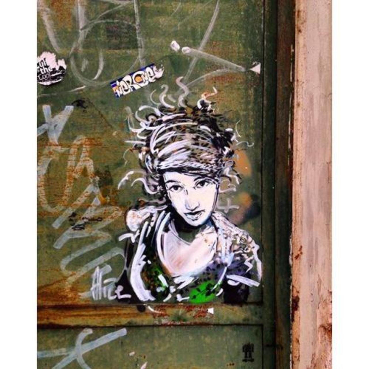 #streetart #graffiti #alongmymorningwalk #green #art #painting... http://ift.tt/1OZfb6A #alicepasquini http://t.co/lVJ2yWRdhh