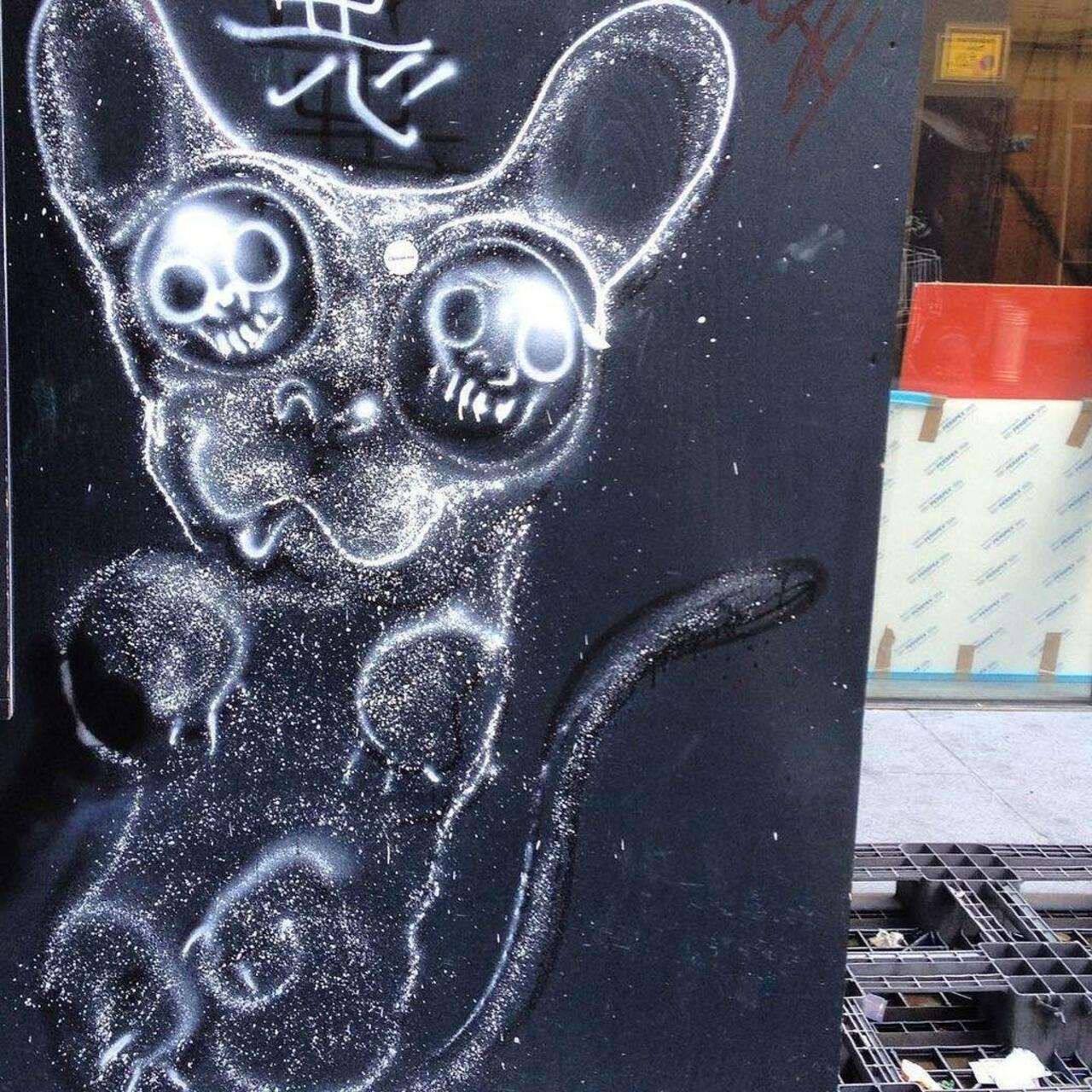 Whooooo #streetart #streetartlondon #graffiti #london #thisislondon by isadarko http://t.co/u5LNyCqUf1