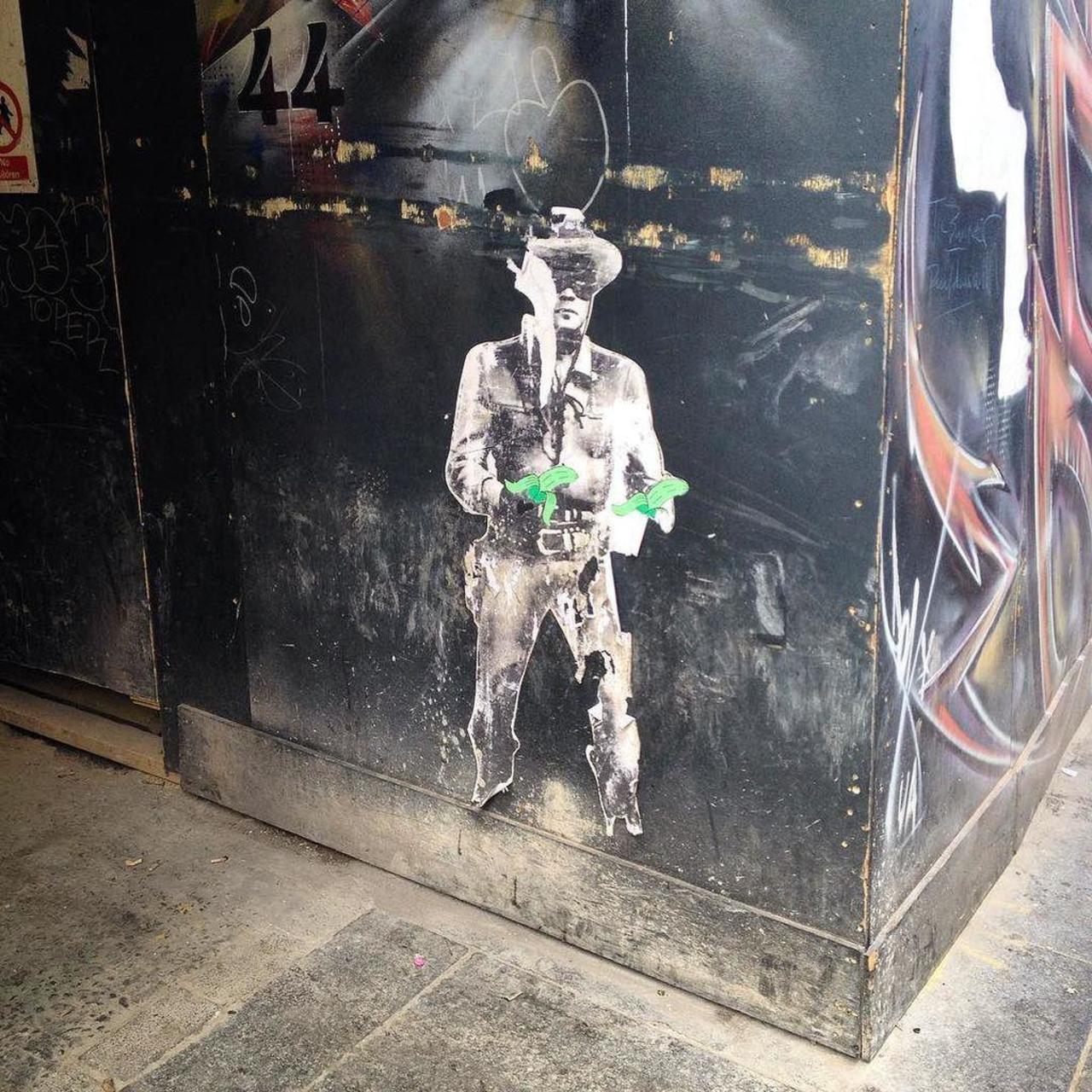 #streetart #streetartlondon #graffiti #london #thisislondon by isadarko http://t.co/vVT83iyZno