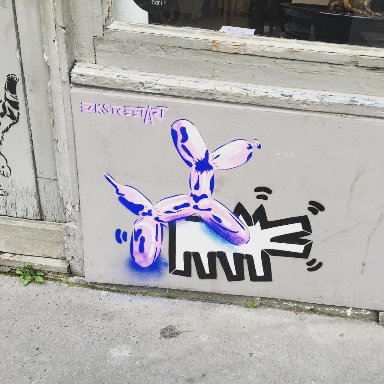 circumjacent_fr: #Paris #graffiti photo by lamoitieedeladaurade http://ift.tt/1ZOcPfP #StreetArt http://t.co/jQ9PnTLr8Q