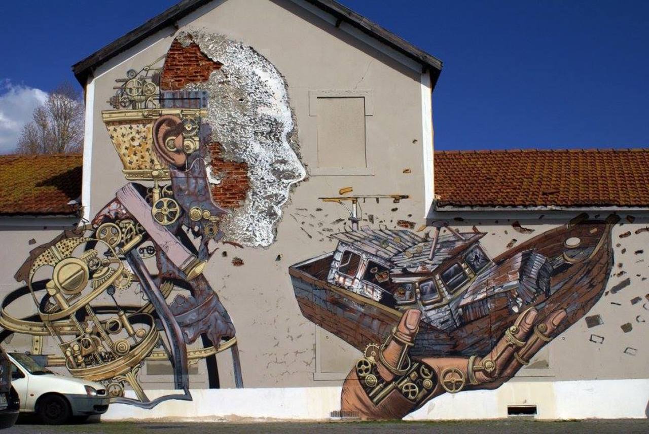 #StreetArt in #Lisbon by Pixel Pancho & Vhils https://t.co/VCbDvowMcY #streetart #mural #graffiti #art