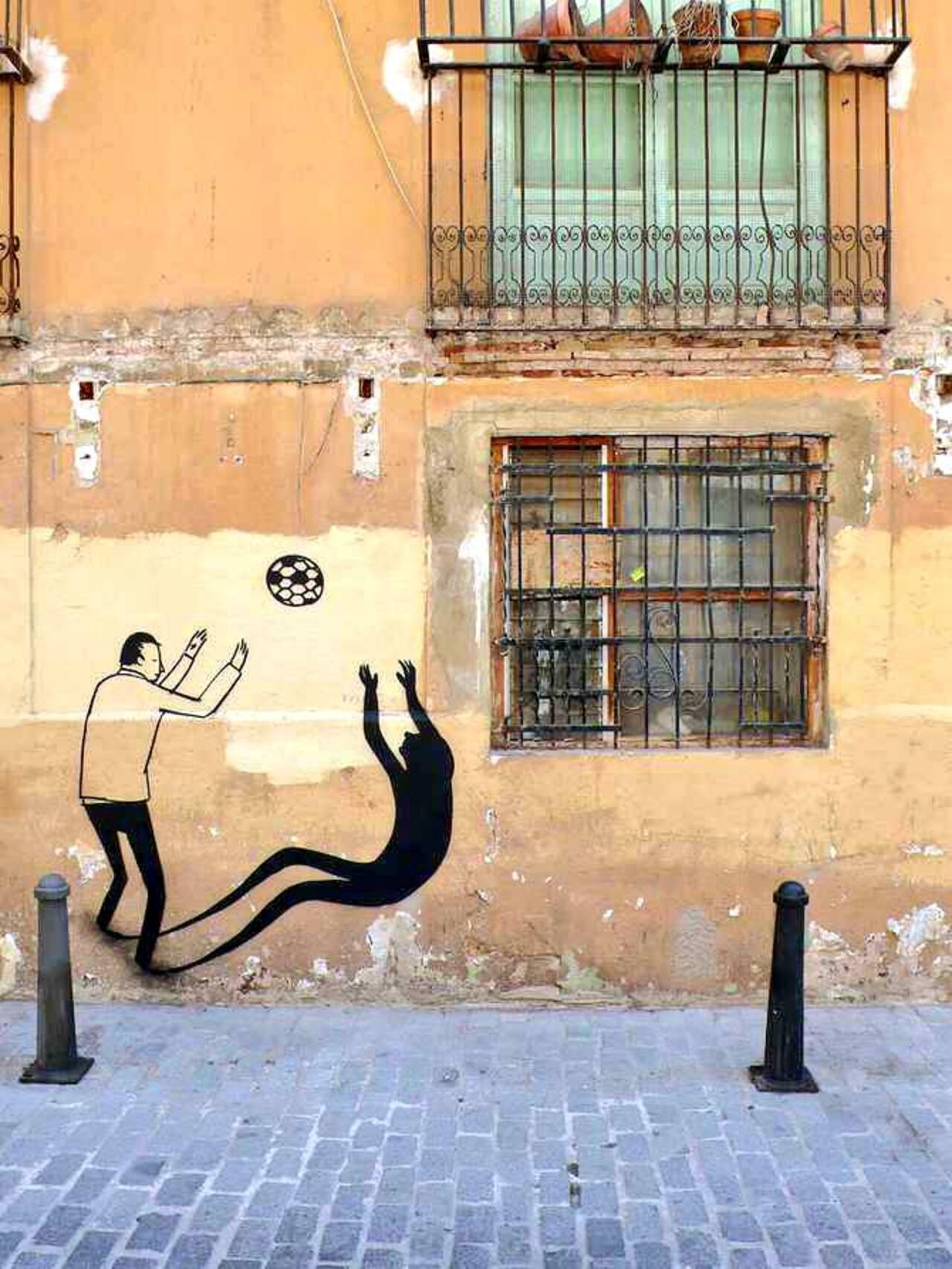 Spanish artist Escif 
#StreetArt #art #graffiti #urbanart http://t.co/9NbjtCNlEW
