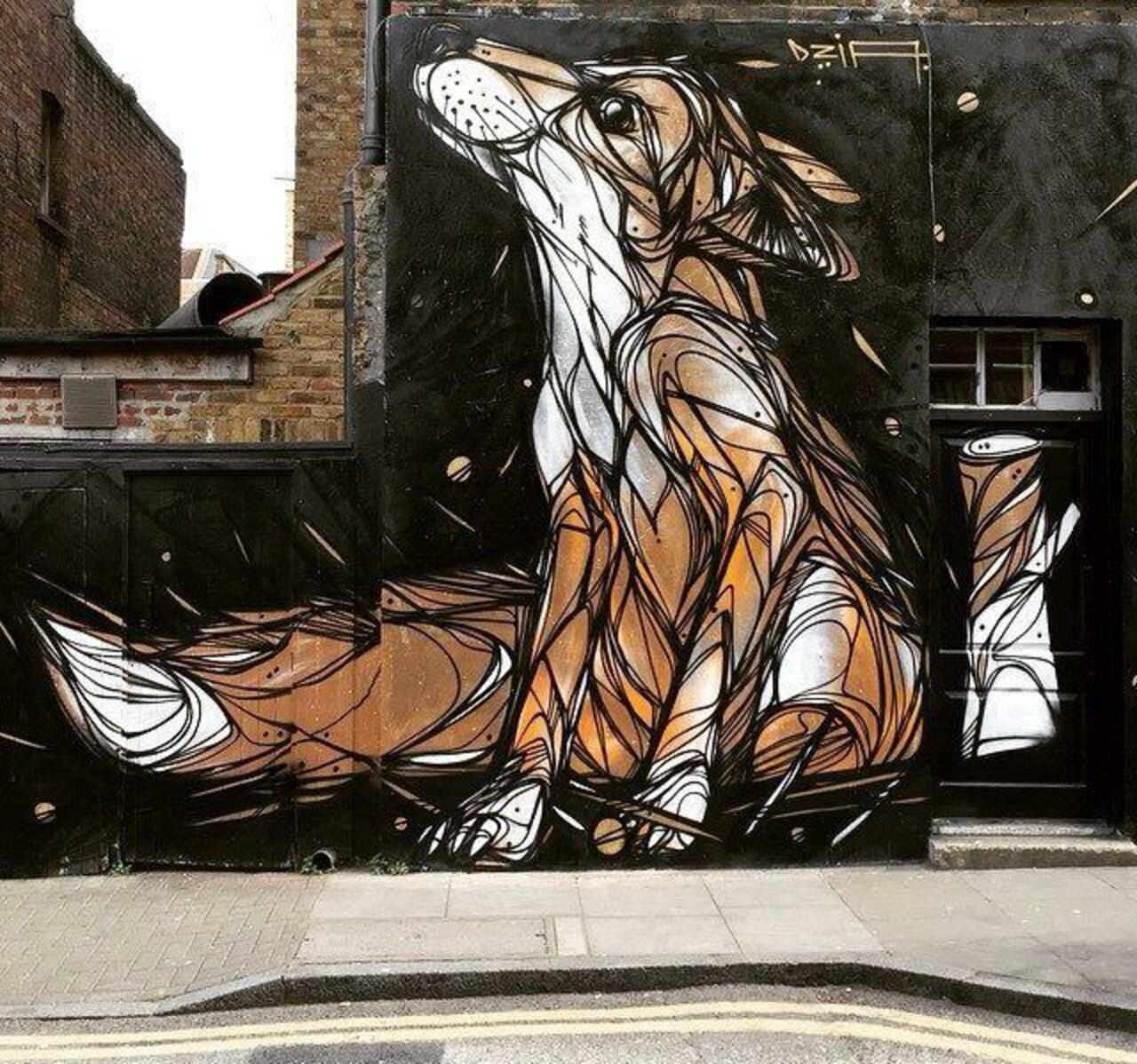 New Street Art by DZIA in London  

#art #arte #graffiti #streetart http://t.co/OMN8uUn9qS