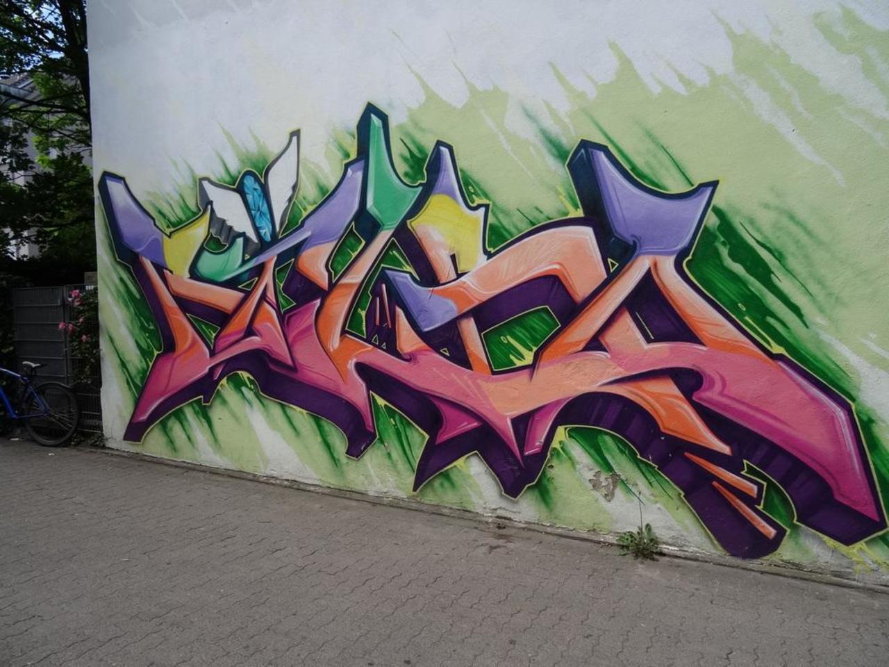 Graffiti Karlsruhe, Germany
#streetart #art #urbanart #graffiti #karlsruhe http://t.co/pJlsU8B7wm