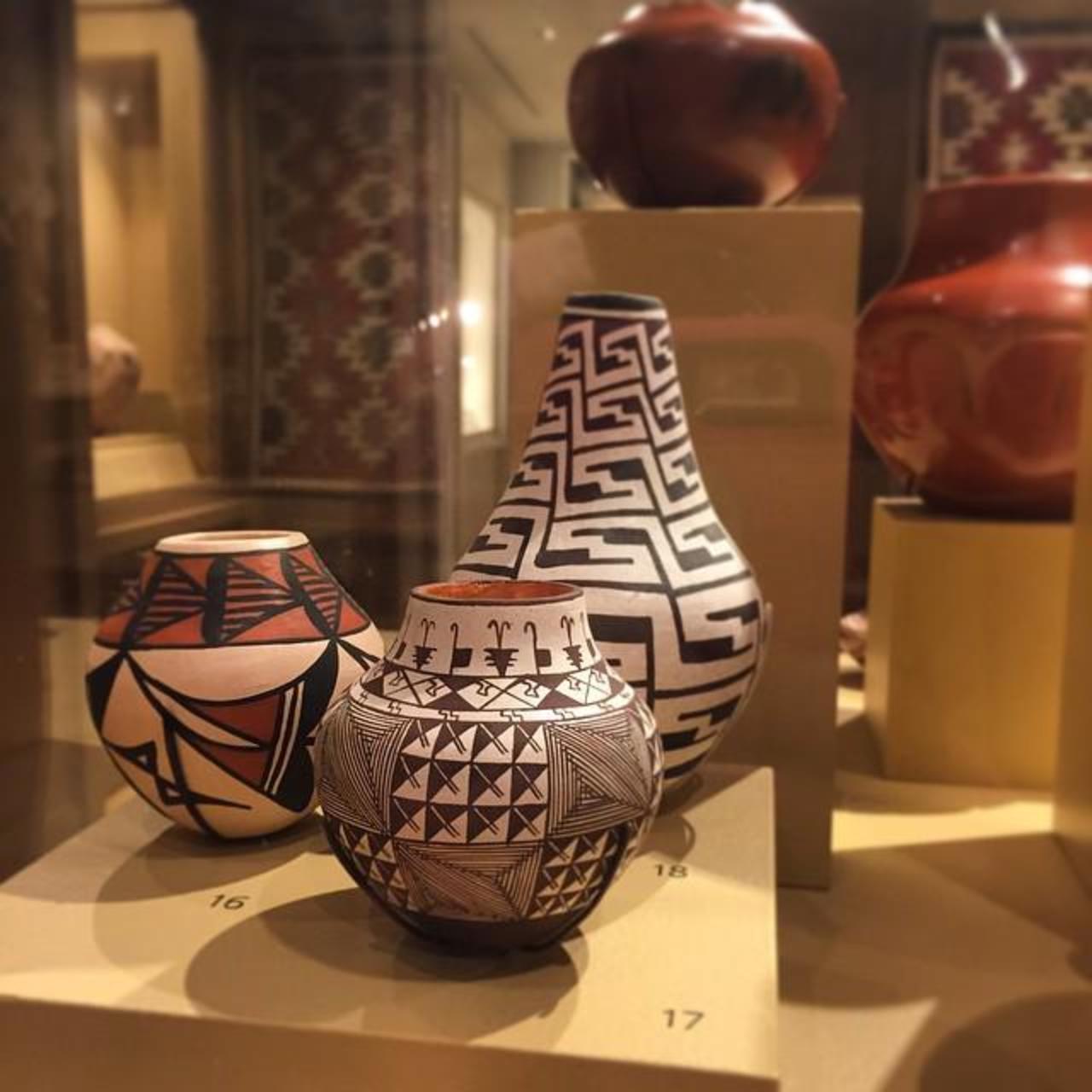 I'm obsessed with these #graphicprints on these #ceramics from the #Emory #museum! http://ift.tt/1MjwBXZ http://t.co/DpJJoiSml5