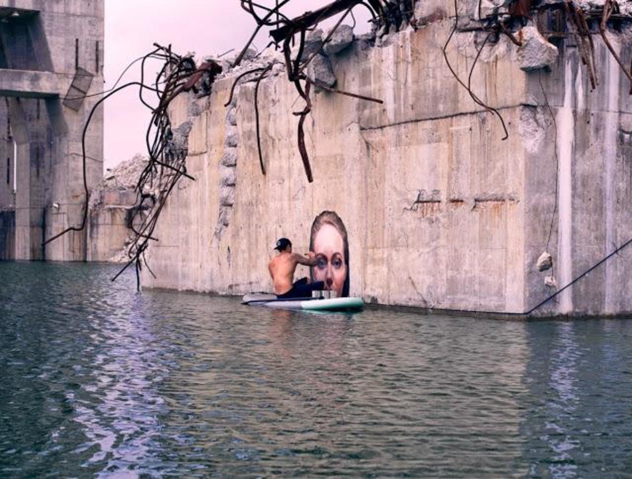 love the way artist sean yoro's murals seem to rise out of the ocean! http://ow.ly/NyifF #art #mural #portrait http://t.co/4s2y5Vfn5R