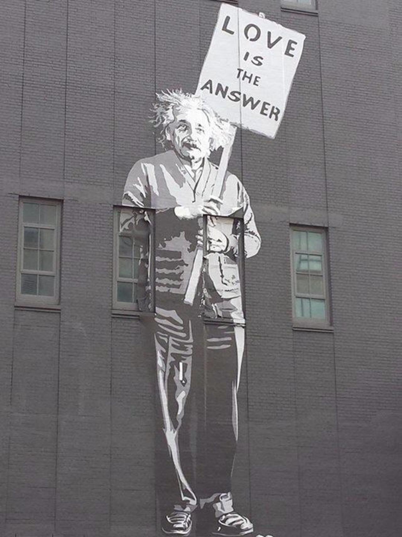 Love is the Answer 

Street Art by Mr. Brainwash 
#art #arte #graffiti #streetart http://t.co/MJOHOhEFPE
