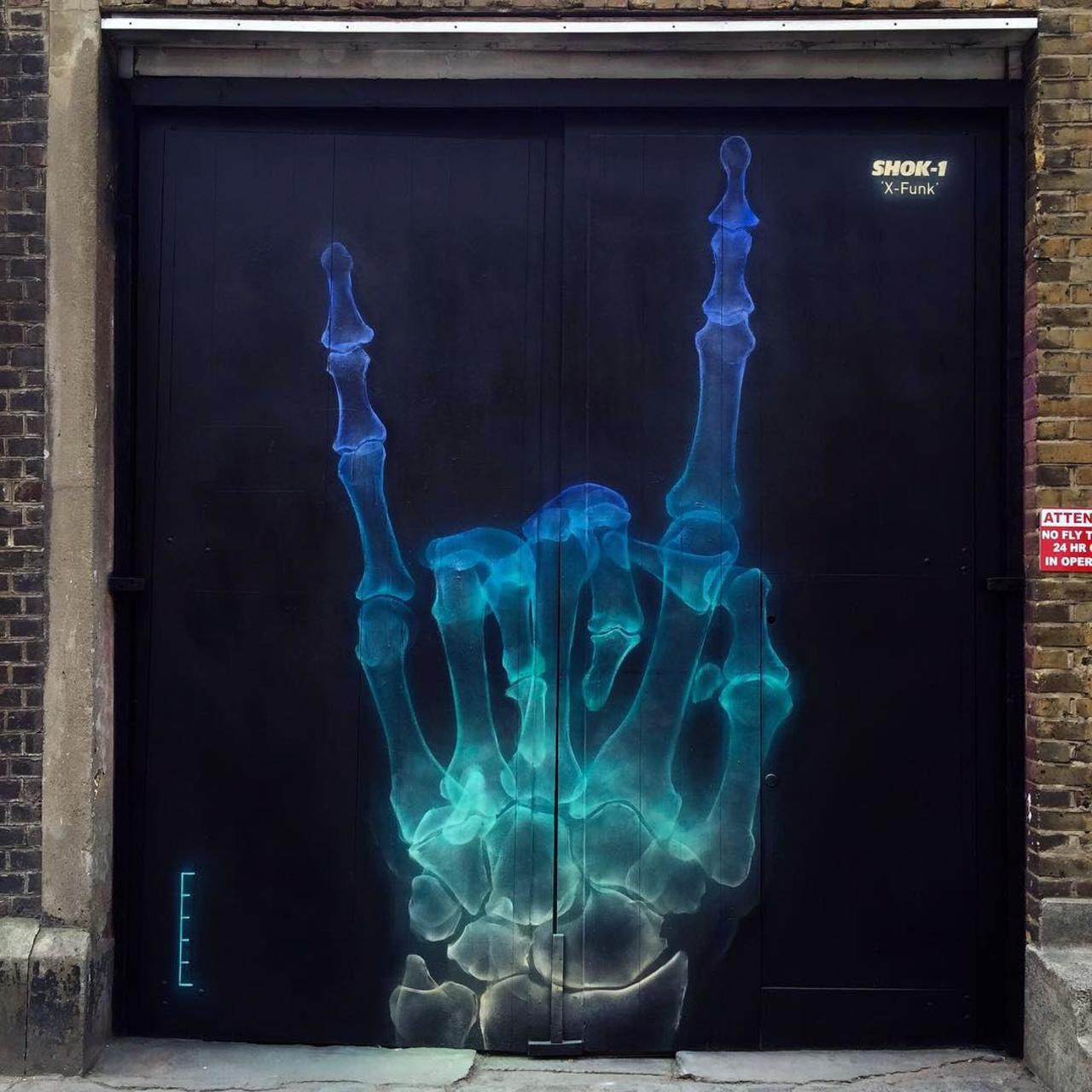 'X-Funk', a new mural by Shok-1 in East London, UK. #StreetArt #Graffiti #Mural http://t.co/5iomKhMCw8