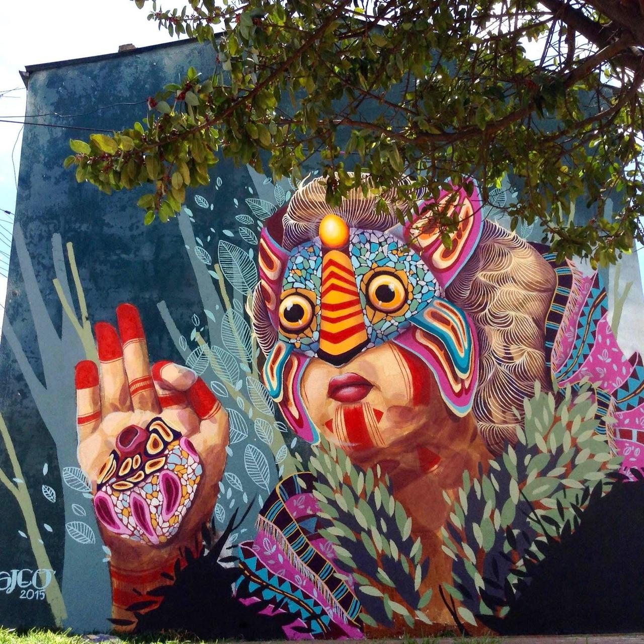Gleo unveils 'A Contramano', a new mural in Bogota, Colombia. #StreetArt #Graffiti #Mural http://t.co/UdVXg07dBe