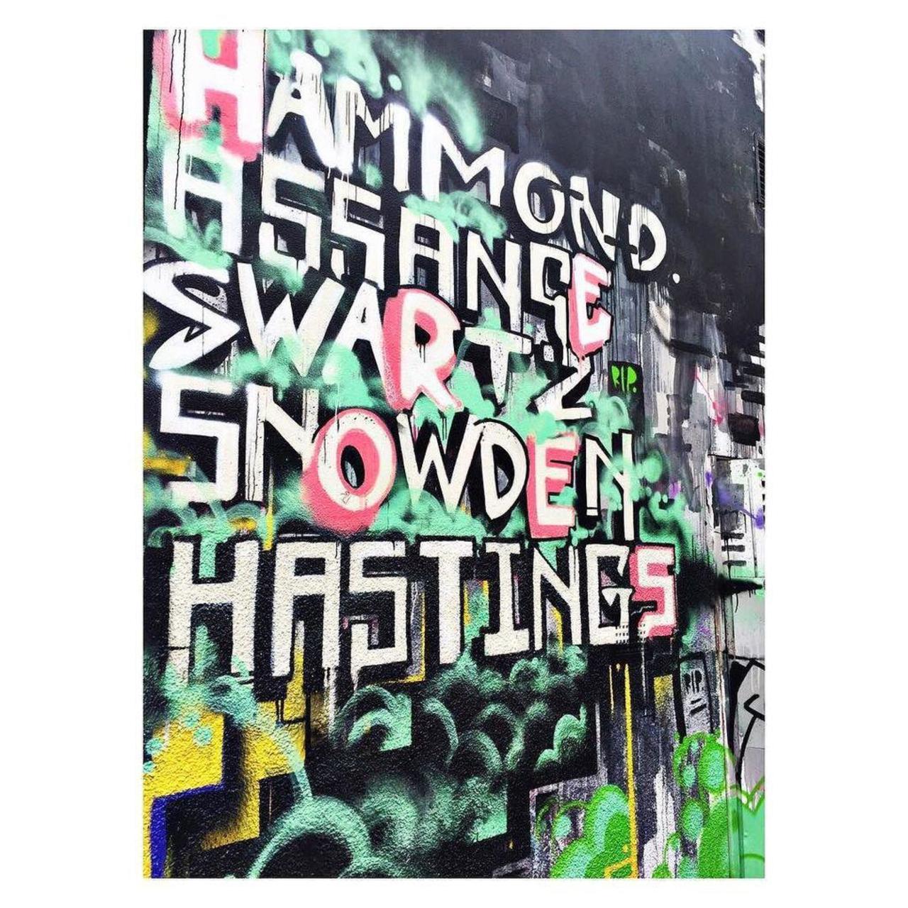 London walls Pt III  #streetart #graffiti #wallmural #spraypaint #paint #stickers #tags #wall #mural #camden #camd… http://t.co/gY8DJIzik3