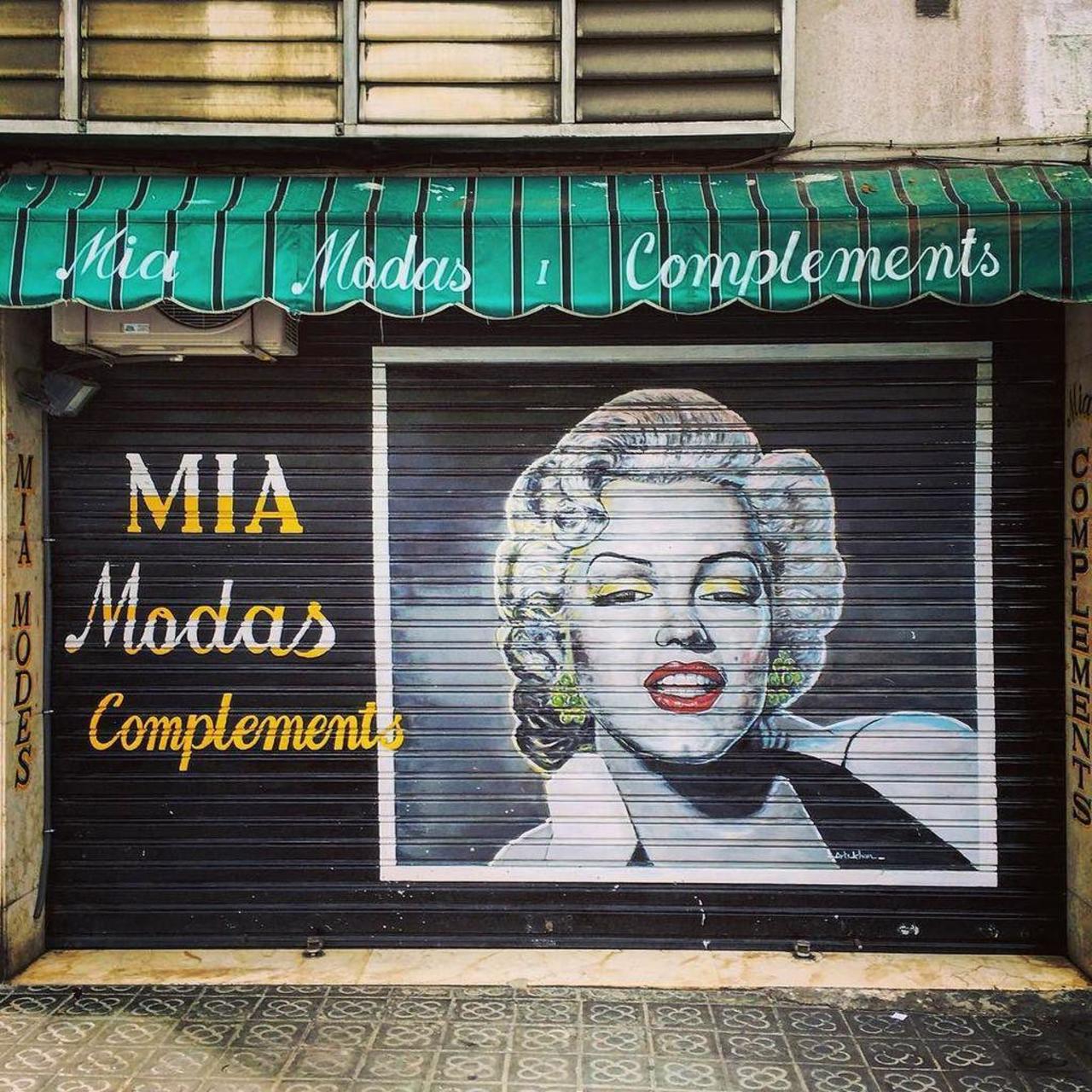 🇪🇸 Marilyn Monroe  #streetart #mural #barcelona #graffiti #spain #art #city #street #lik… http://ift.tt/1F1HGyq http://t.co/BIbpZ2cpTF