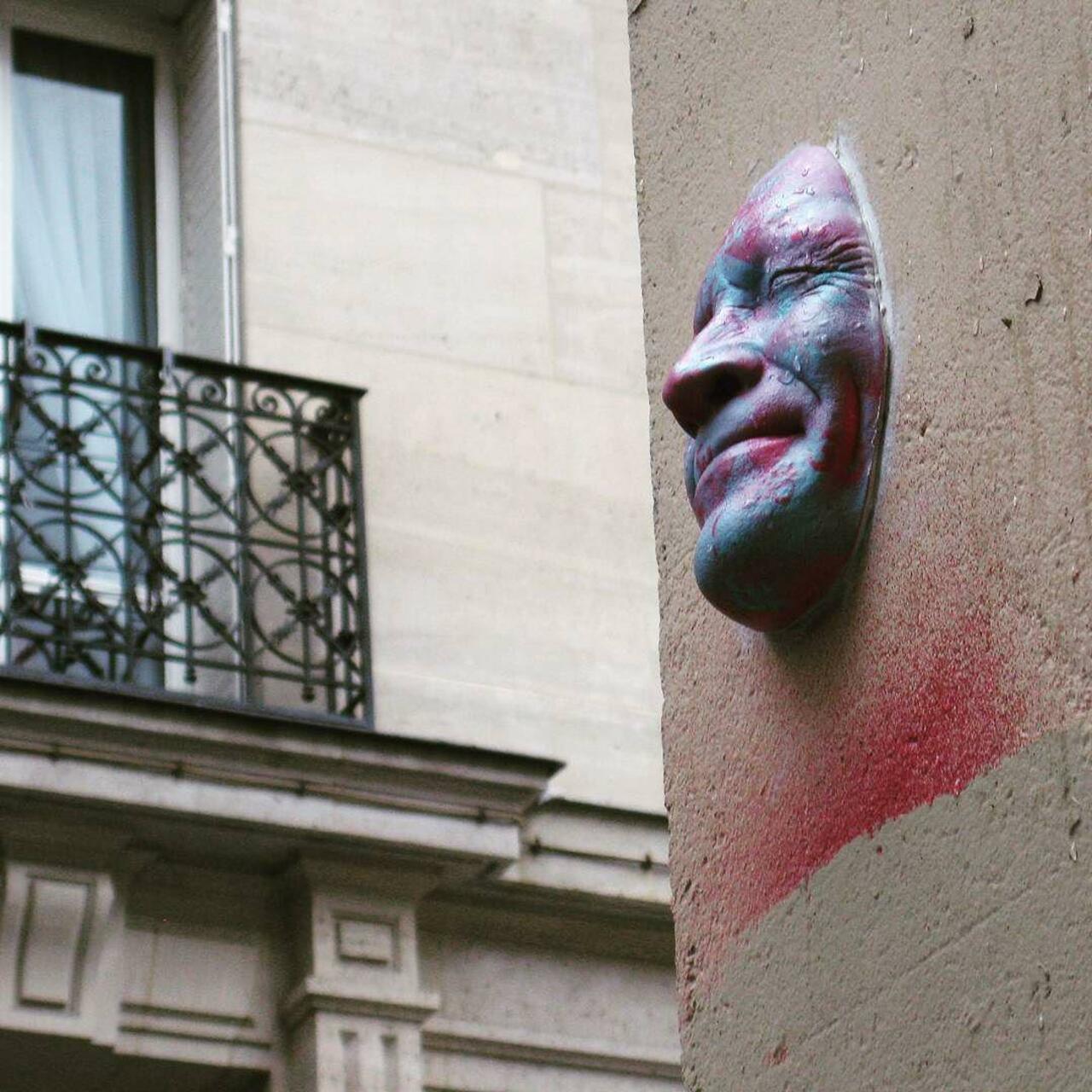 #Paris #graffiti photo by @rosborkowska http://ift.tt/1gWOVvM #StreetArt http://t.co/3DYzgBNDuY