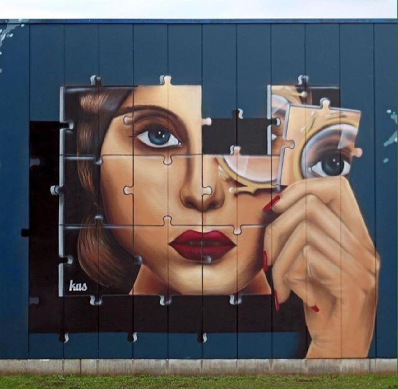 Kas Art's new Street Art "Piece of me" in Aalst Belgium 

#art #graffiti #mural #streetart http://t.co/UrjMtIZdJY