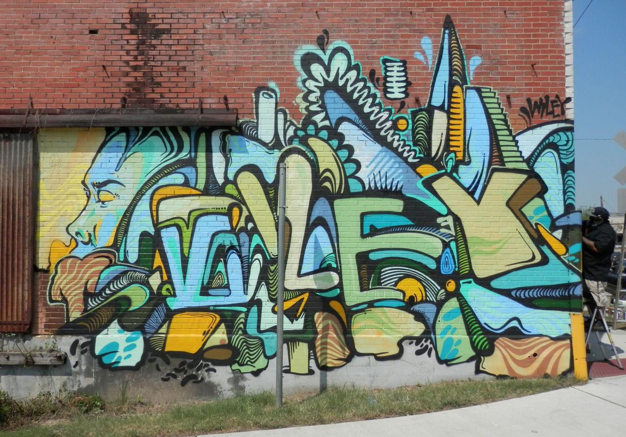 #Houston #Graffiti #Streetart Wiley finished up his Meeting of Styles contribution early and then left town. http://t.co/oVdV4kLJyq