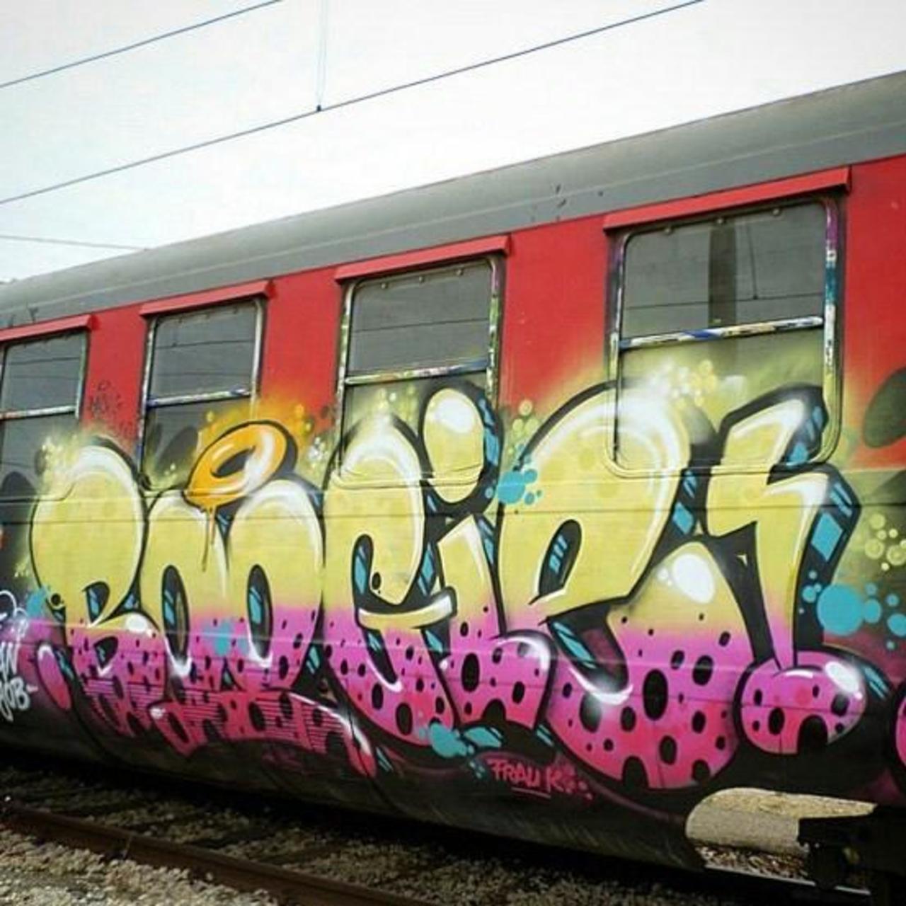 RT @artpushr: via #swas_graffiti "http://ift.tt/1O2s2pi" #graffiti #streetart http://t.co/9SvYdPscUG