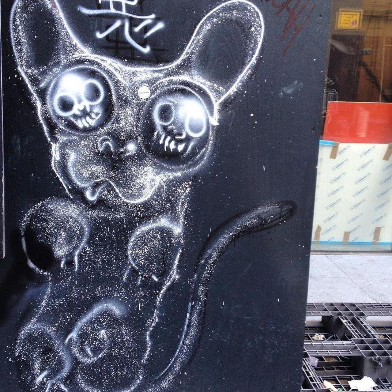 1saacJaAmes: RT StArtEverywhere: Whooooo #streetart #streetartlondon #graffiti #london #thisislondon by isadarko http://t.co/IKPvNgdBC2