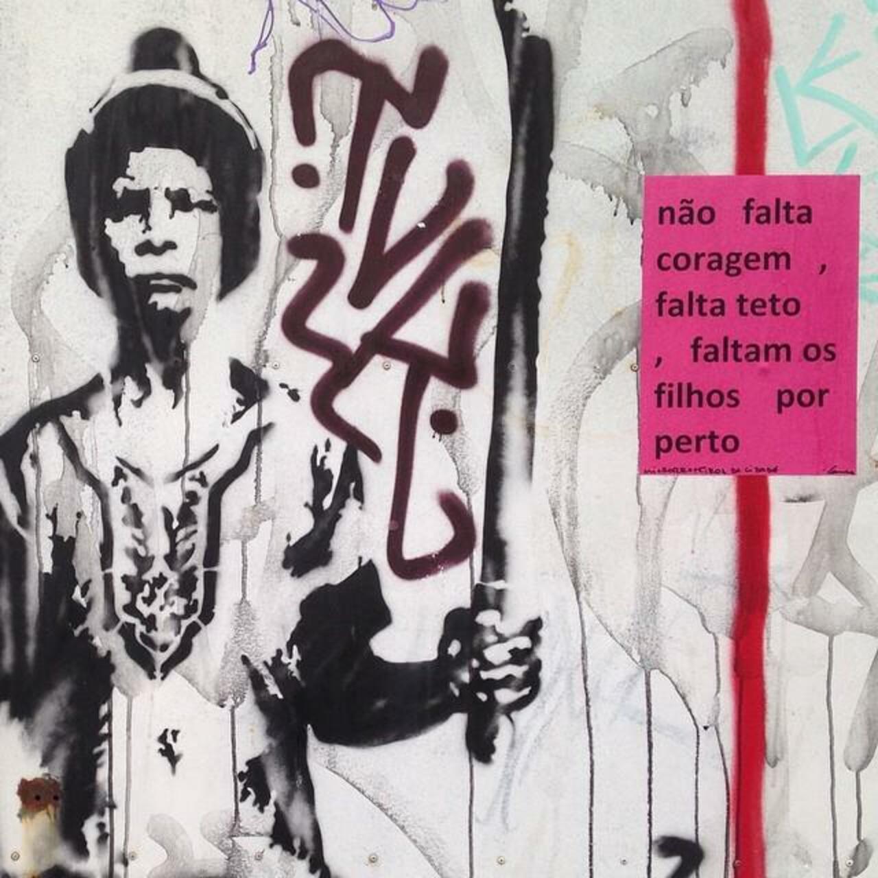#loveart #streetart #instastreet  #urbanstyle #street #graffiti #spraypaint #streetartrio #urbanart #vemproporto #r… http://t.co/lPw02zLzMq