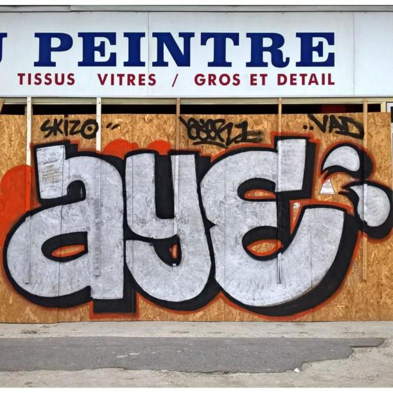 #Paris #graffiti photo by @maxdimontemarciano http://ift.tt/1O2Oqz6 #StreetArt http://t.co/AGDHfZhZ6D