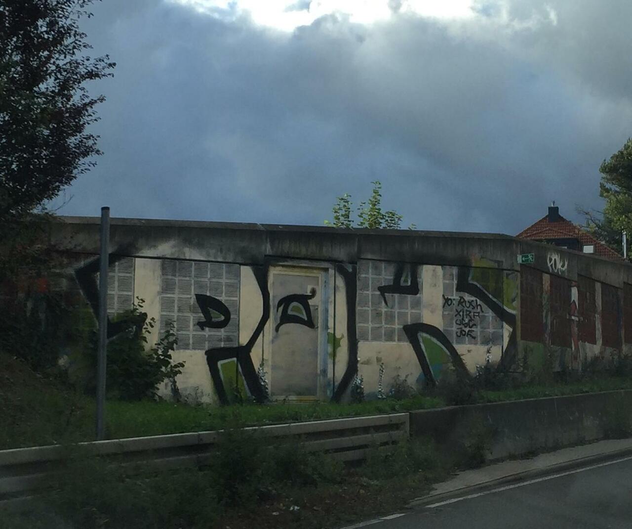 ...A661 // POK //#streetart #graffiti http://t.co/rplbx3dw56