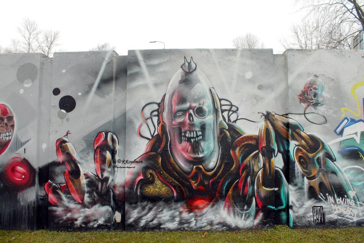 RT @RRoedman: #streetart #graffiti #mural strange figures in #Eindhoven, 4 pics at http://wallpaintss.blogspot.nl http://t.co/vHkOHVAoFf