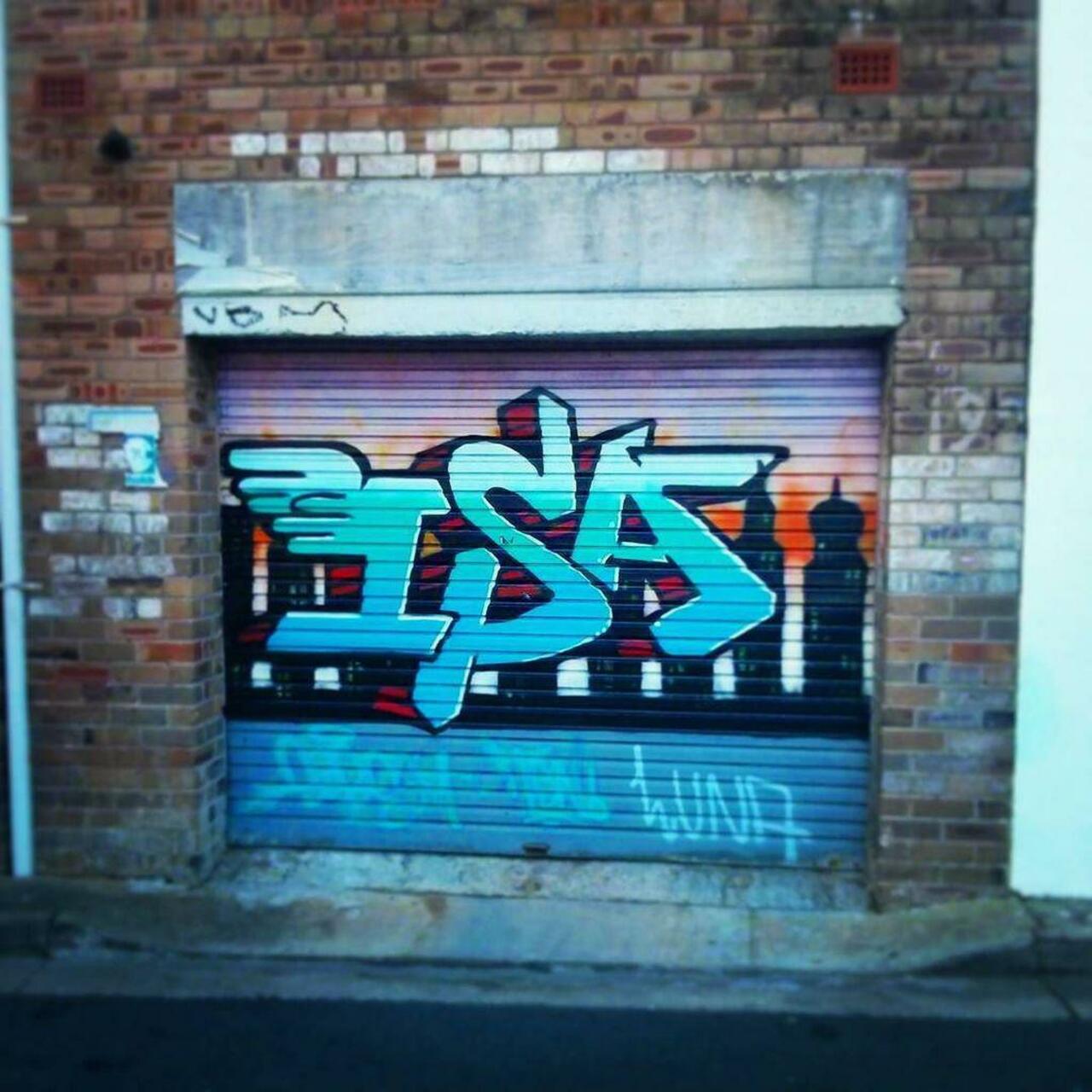 Isa #sydney #ifttt #sydneygraffiti #doorswithtags #newtown #rsa_graffiti #arteurbano #streetart #graffiti #graffiso http://t.co/rwokHKDZES