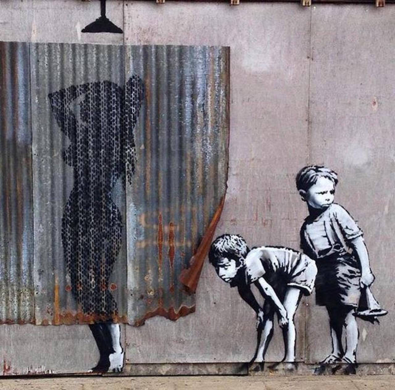 RT @PlayTheMove: New Street Art in Dismaland by Banksy
#streetart #banksy #art #graffiti #FreedomOfArt http://goo.gl/Kqrq6S http://t.co/hdxKCWrmjf