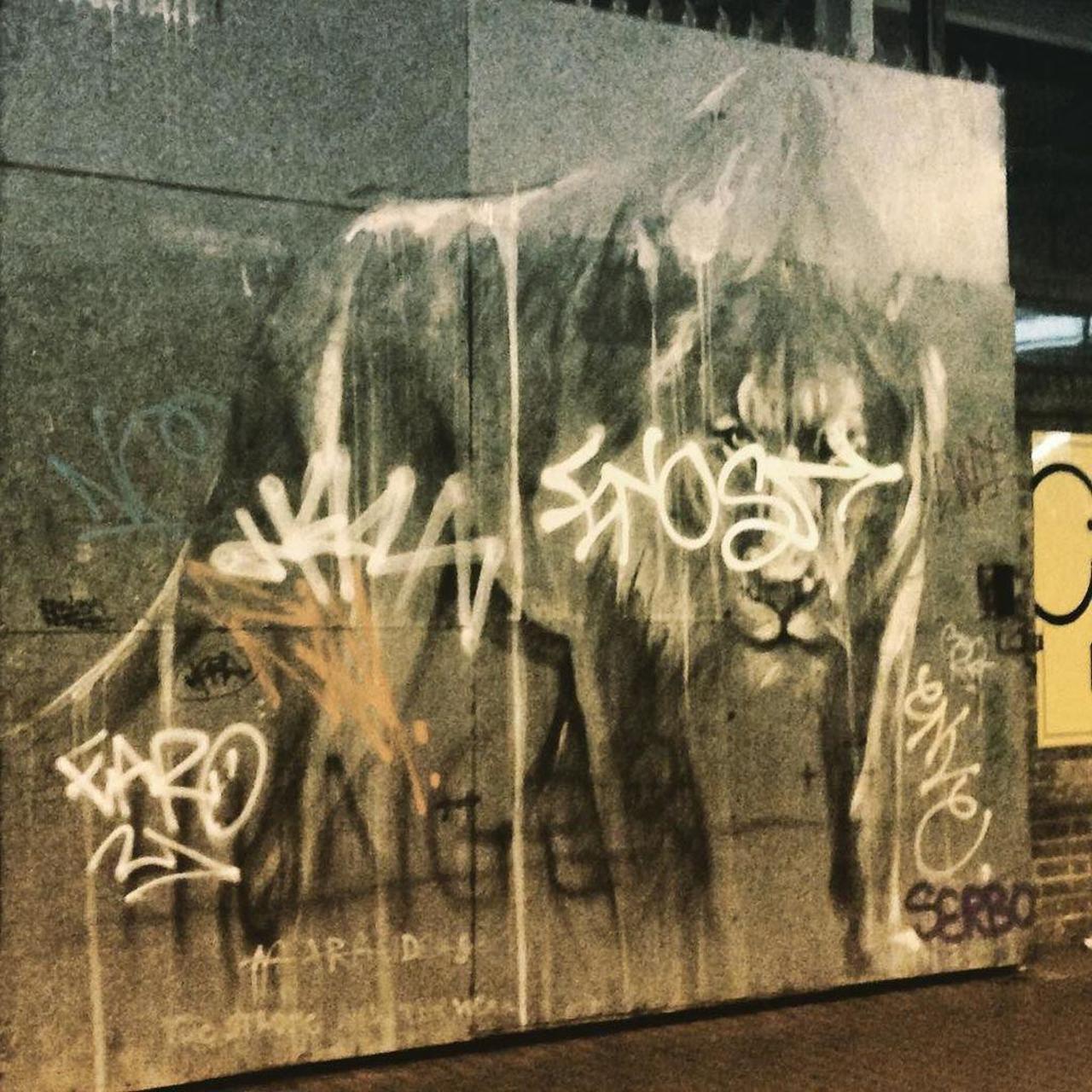 RT @artpushr: via #bnzene "http://ift.tt/1FGlSbM" #graffiti #streetart http://t.co/rys63jkOZ4