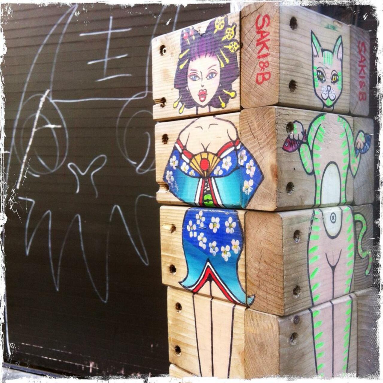 RT @BrickLaneArt: Works on Bacon Street by @sakiandbitches & @HIMBAD_ #art #streetart #graffiti http://t.co/JUqhrZDv1B