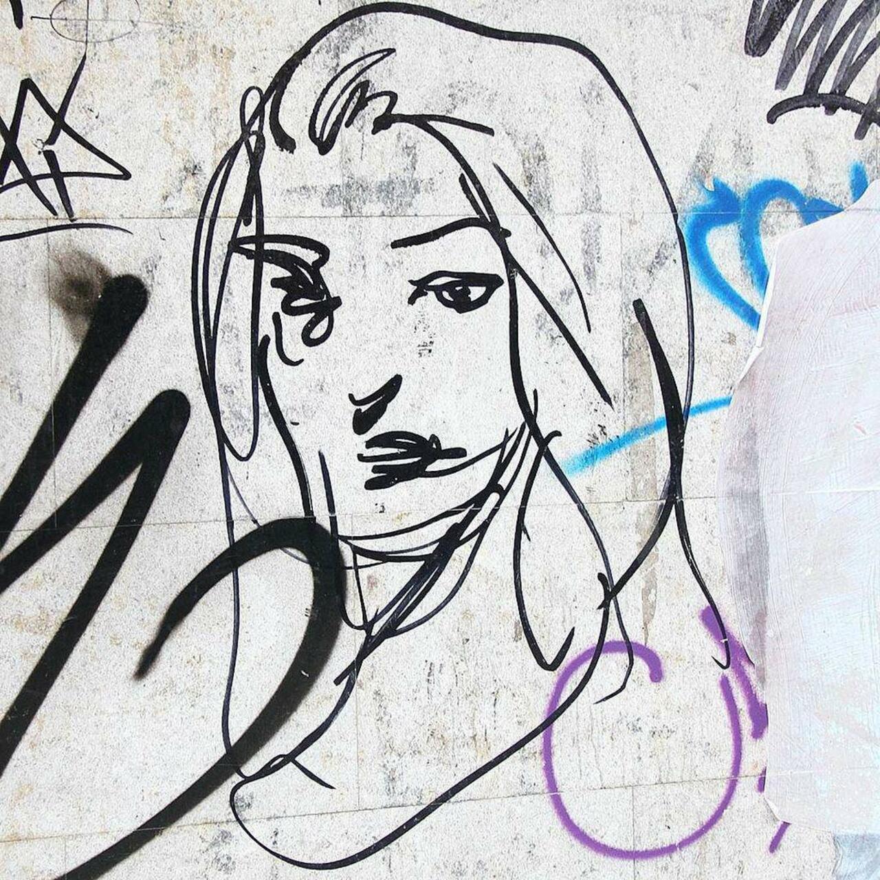 #madrid #madriz #madri #streetart #graffiti #grafite #arteurbano #chueca #artederua #artderue #artecallejero #stree… http://t.co/4T5ZOzTgFR