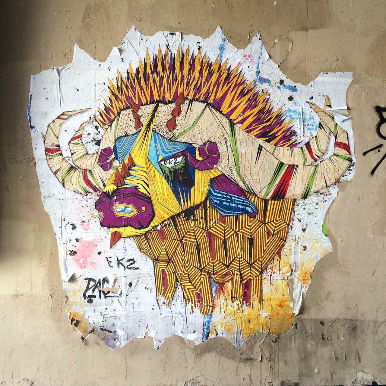 #Paris #graffiti photo by @benapix http://ift.tt/1KSjxGz #StreetArt http://t.co/8SEj9hlbE0