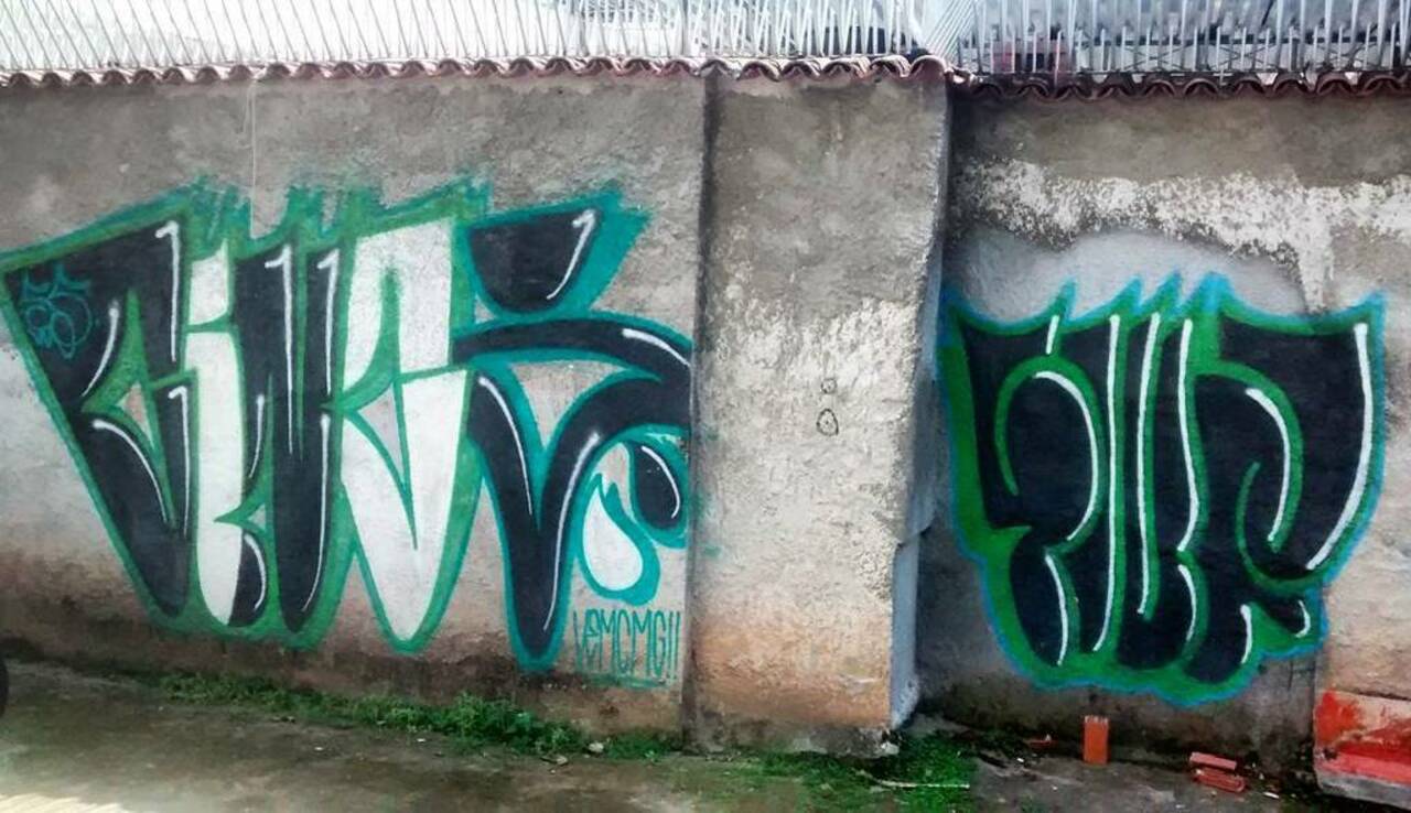 por: @55_cincocinco @vidaverme • #rjvandal #streetartrio #streetart #graffiti #graffitiart #art #riodejaneiro #tags… https://t.co/Iy74lALVX7