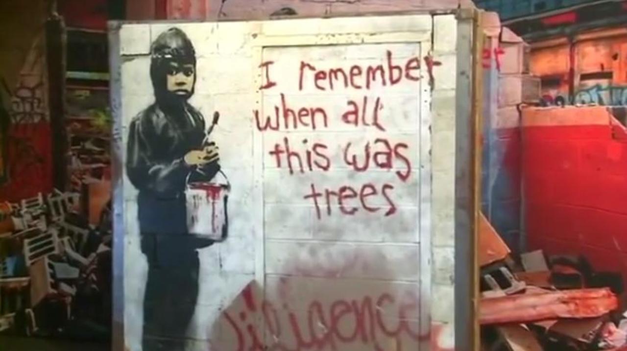 班克斯壁画在洛杉矶拍卖会上的售价为$ 137,000名 #班克斯 #Banksy #streetart #graffiti #culture #art http://www.wikitree.cn/story/8861 http://t.co/kieQtEyqhf
