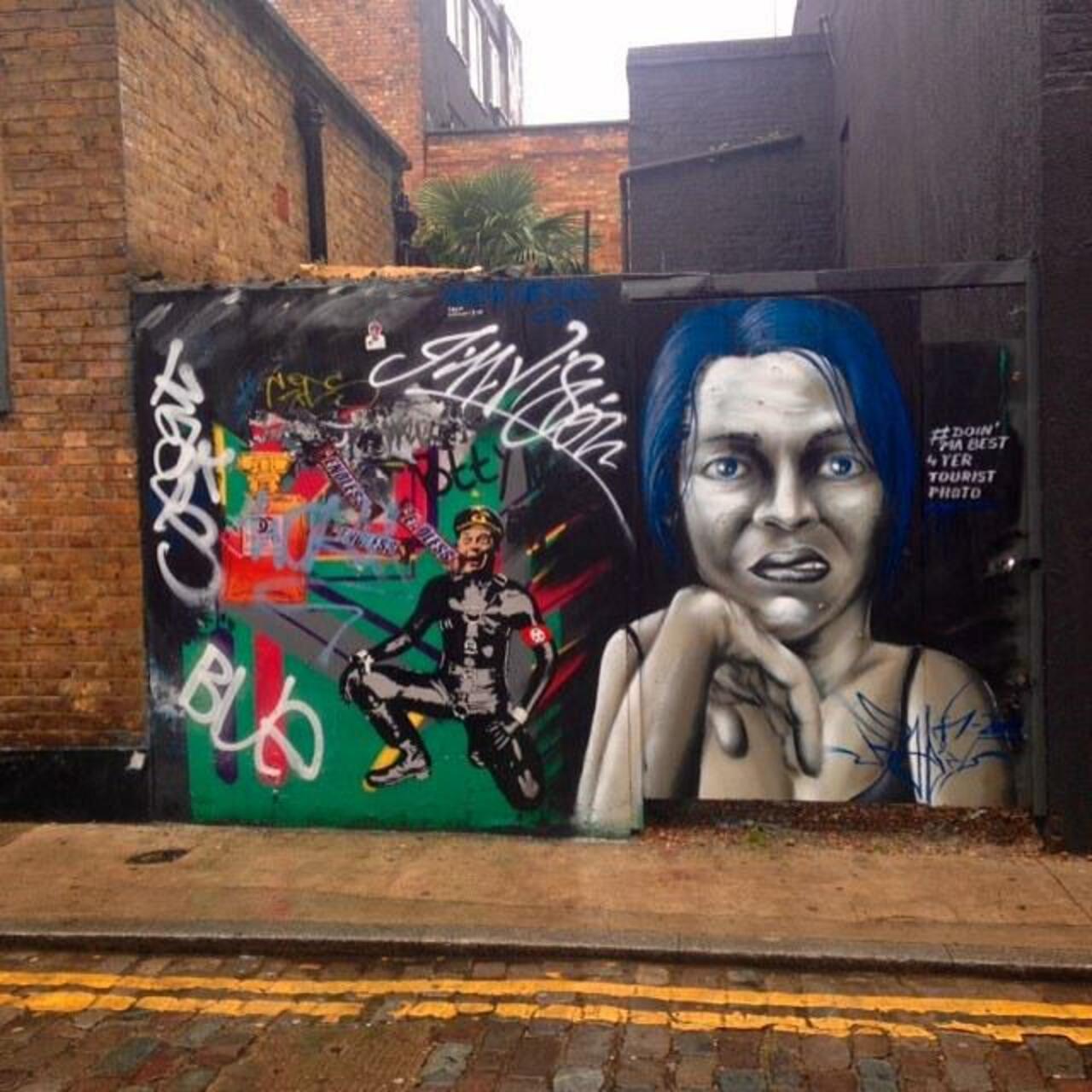 #streetartlondon #urbanart #london #wallart #graffiti #streetart #touristphoto #endless #art #somewhereinlondon #wa… http://t.co/uC2SkfW2rP