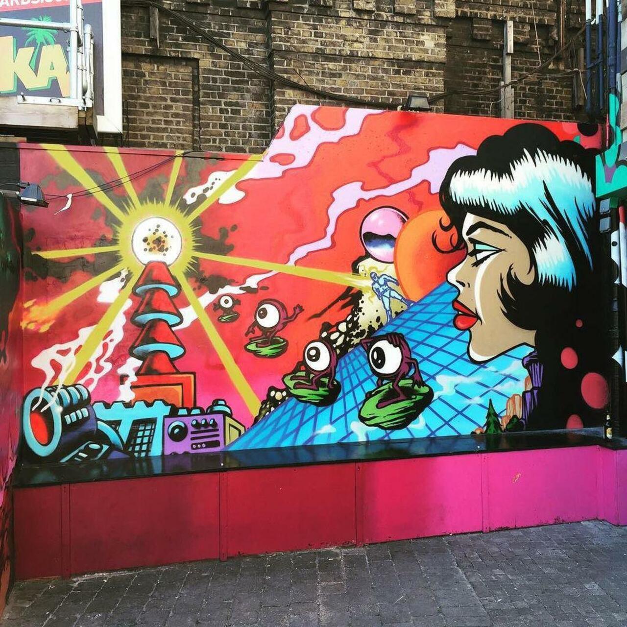 #London #brixton #brixtonvillage #londongrafiti #graffiti #StreetArt #streetartlondon #ldngraff #globalstreetart #u… http://t.co/jr3at6mRAy