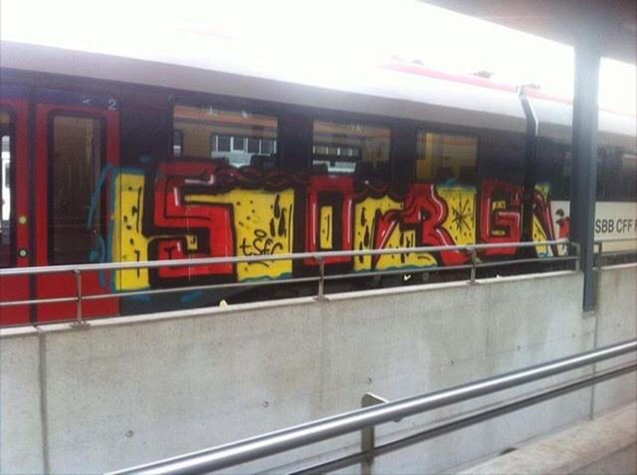 via #swiss.trains "http://bit.ly/1LXRDhD" #graffiti #streetart http://t.co/0uSiO4TcUt