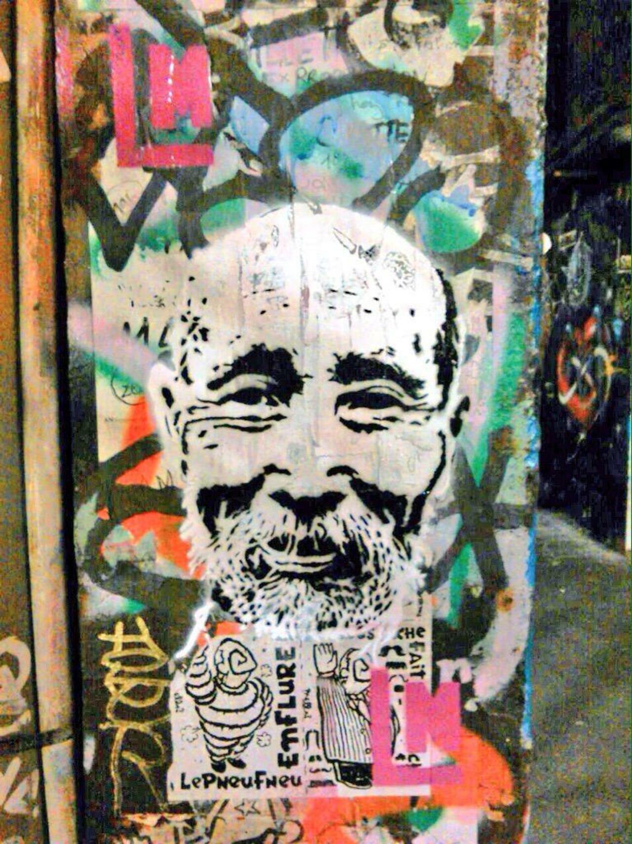 RT @LASCOMARTINEZ: Amsterdam 2015. #stencils #streetart #Amsterdam #pochoir #art #graffiti #design http://t.co/E3AEpcxQGZ