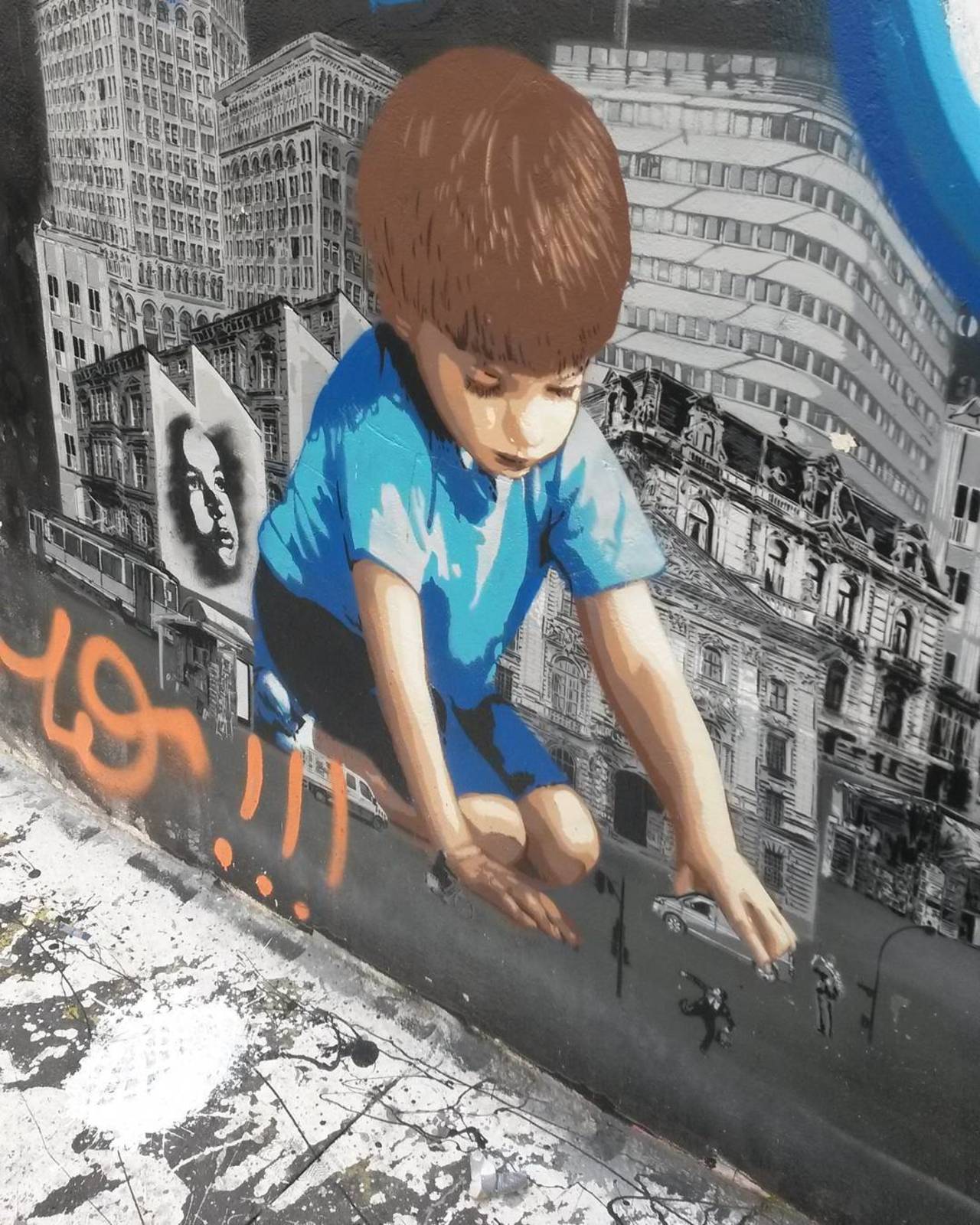 #Paris #graffiti photo by @le_cyclopede http://ift.tt/1MP5PIr #StreetArt http://t.co/yewiVVEcjJ