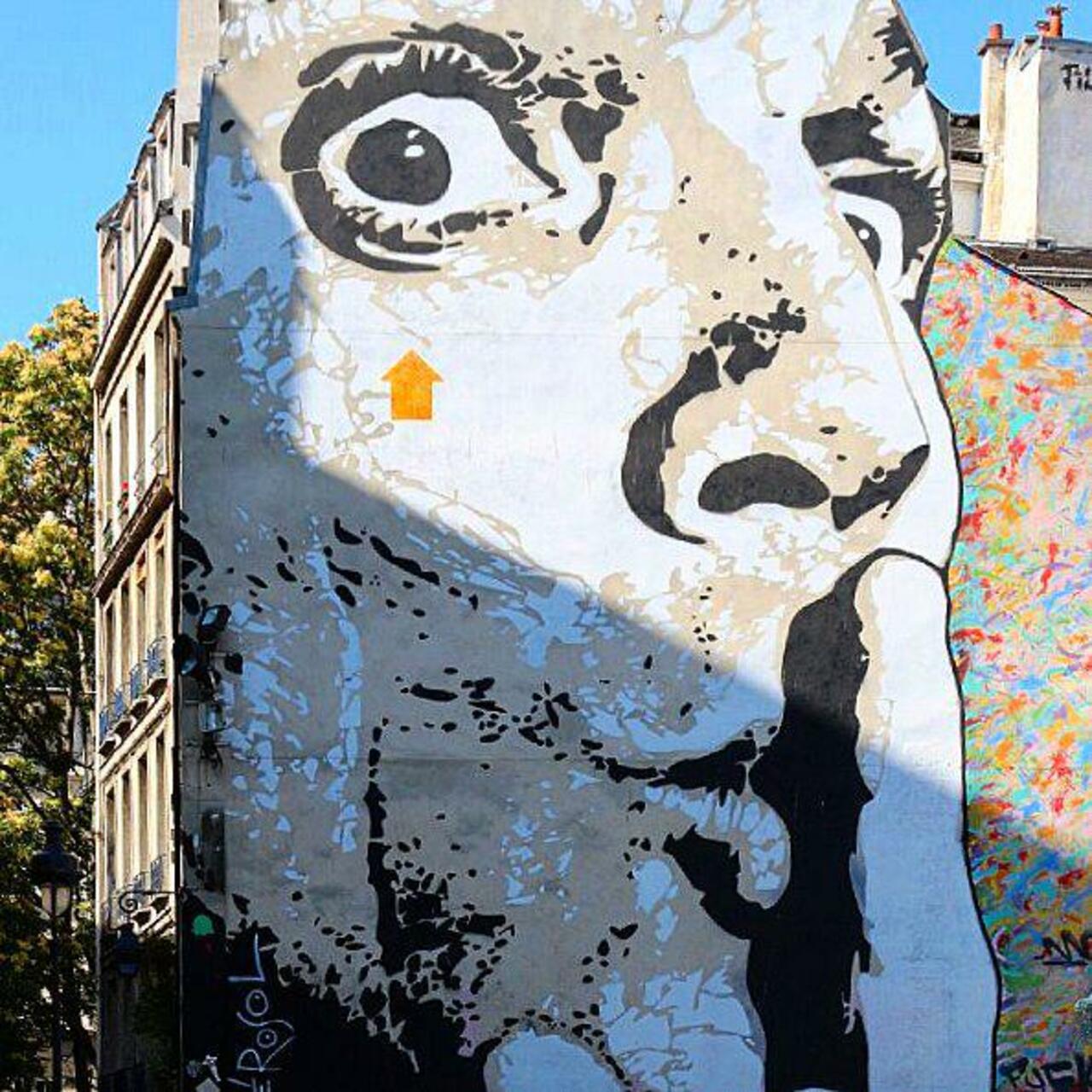 circumjacent_fr: #Paris #graffiti photo by jpoesse http://ift.tt/1j5Pupd #StreetArt http://t.co/MvpGWRx1lC