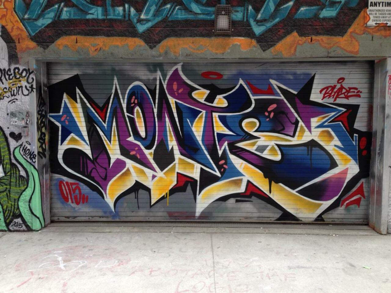 #graffiti #streetart #spraypaint #toronto #MONTE #BLAZE http://t.co/GGBvfWCmG7