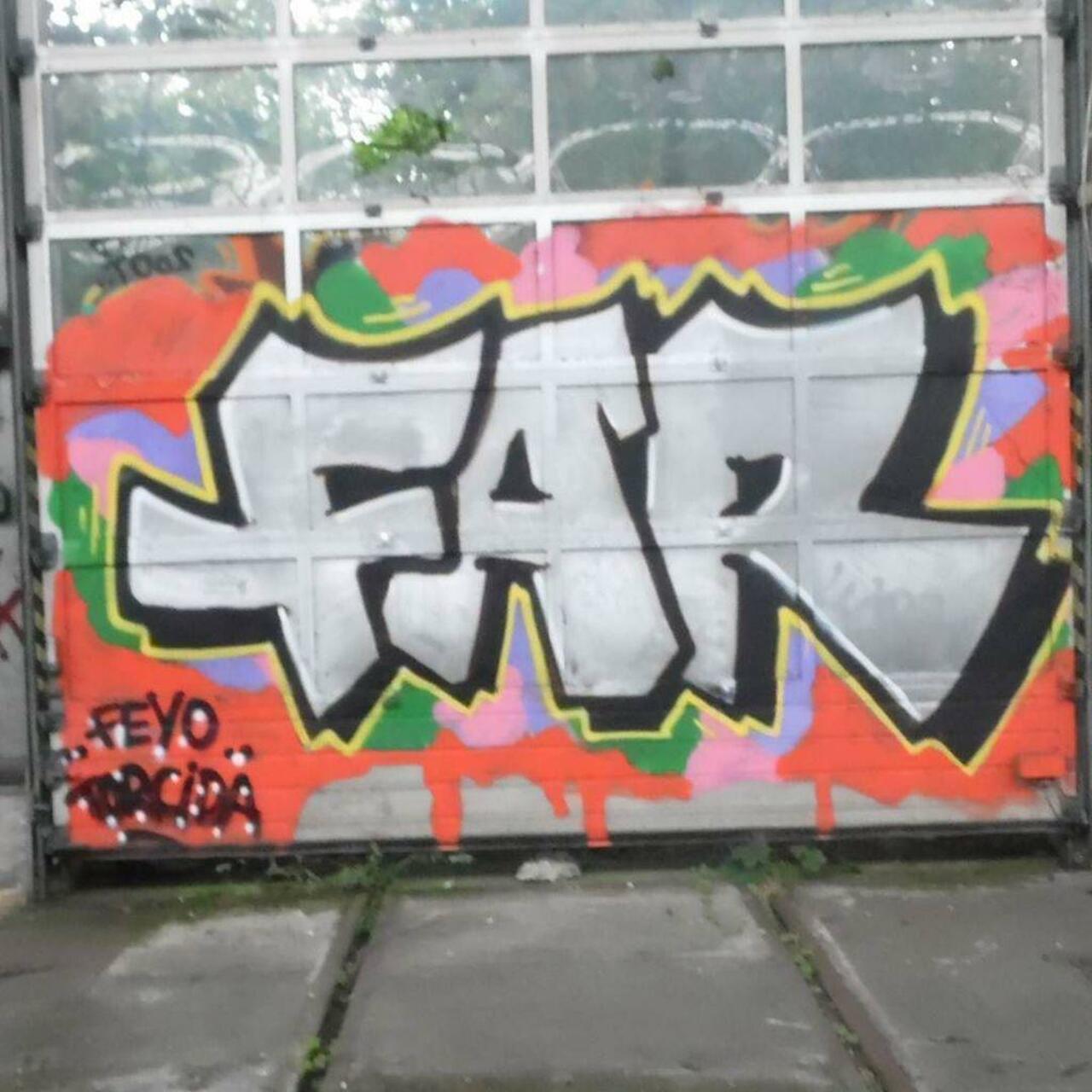 RT @artpushr: via #graffiti.duisburg "http://bit.ly/1M3Xbr4" #graffiti #streetart http://t.co/tcVqvyWKbj