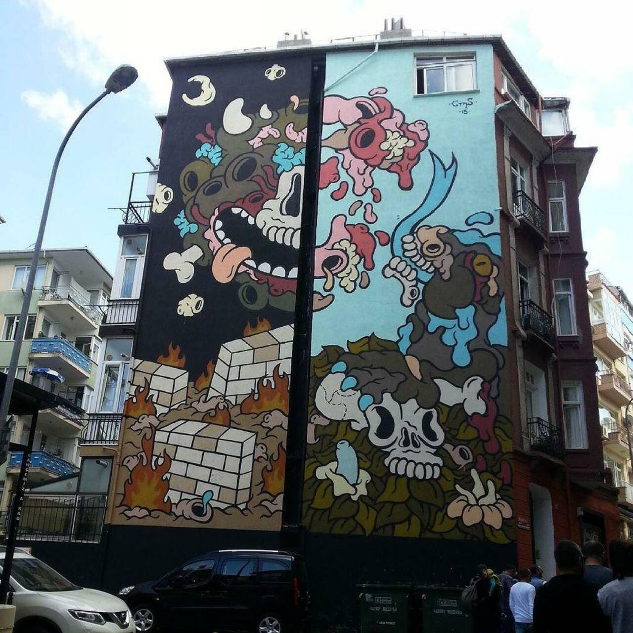 Cins /  2015 #streetartkadikoy #streetart #graffiti #publicart #urbanart #sokaksanatı #streetartistanbul #istanbuls… http://t.co/NQZxWSEptF
