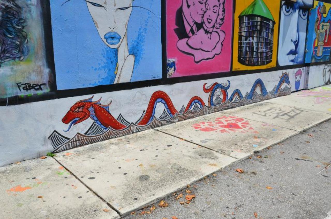 My view of #Miami - the serpent of Little Havana #graffiti #streetart https://waheedaharris.wordpress.com/2015/10/07/is-that-a-monster/ http://t.co/llBillFa8d