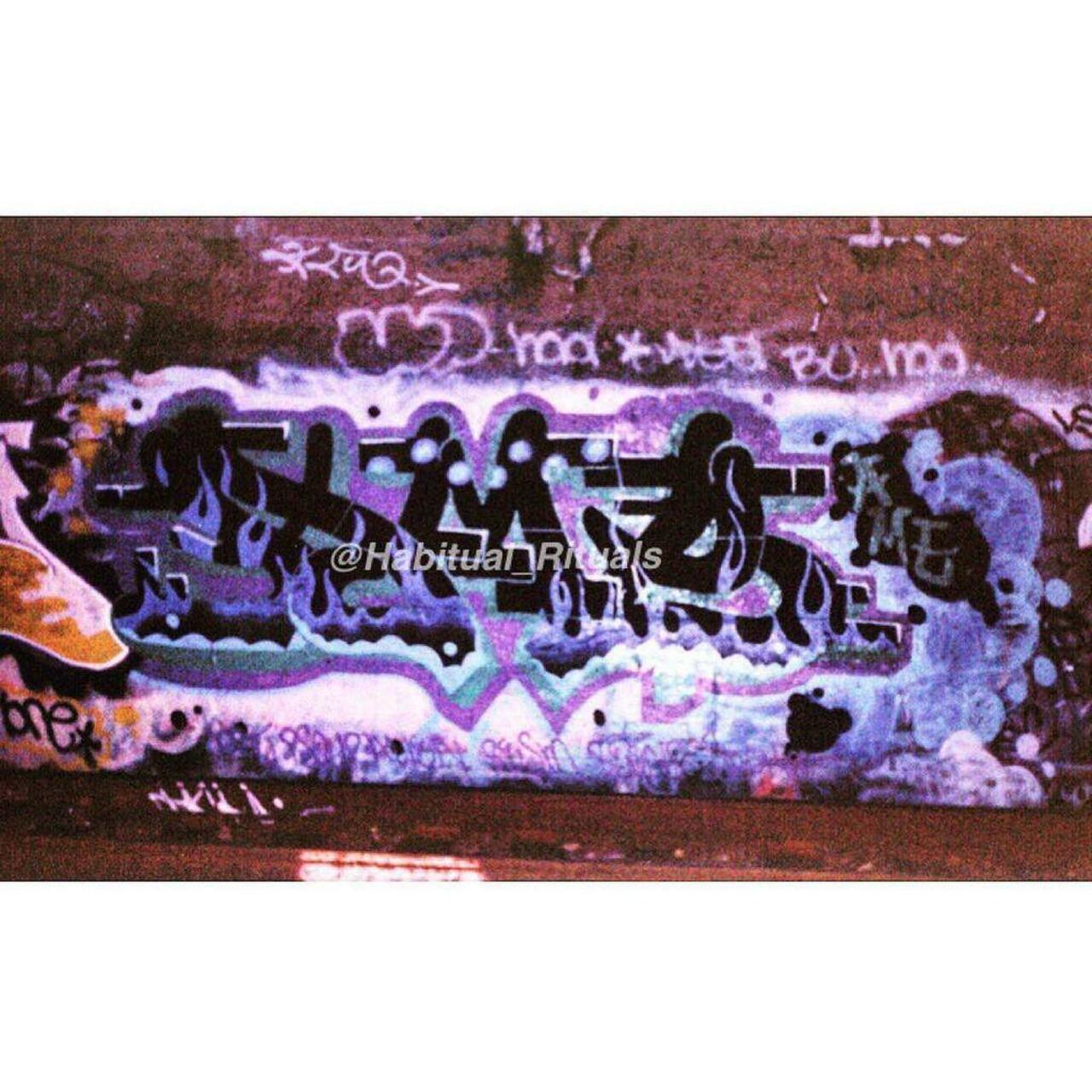 RT @artpushr: via #habitual_rituals "http://bit.ly/1VDL21X" #graffiti #streetart http://t.co/9noT0B5mK9