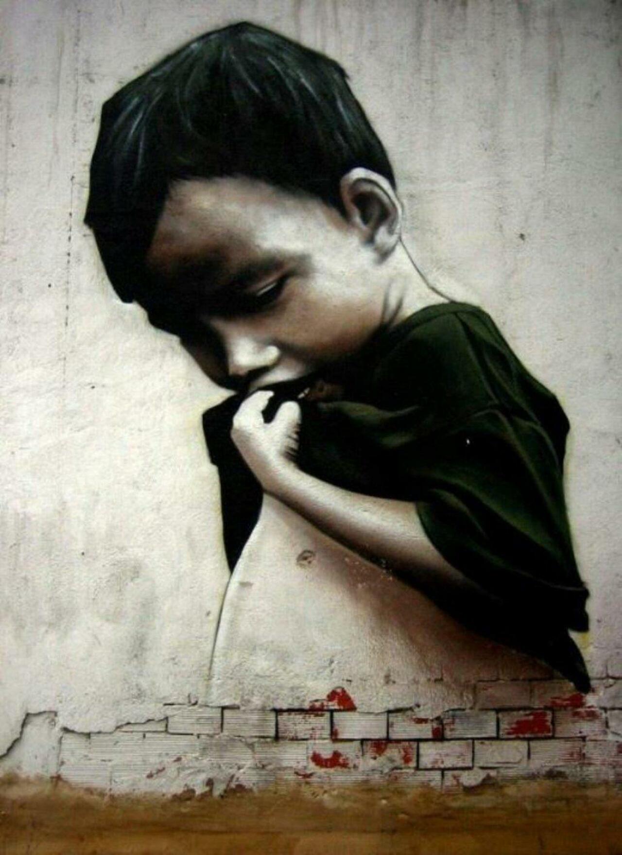 “@Brindille_: #Streetart #urbanart #painting #graffiti
"Children series" by Spanish #artist Igor Rezola aka "Dizebi" http://t.co/M6WZ5zaJs2