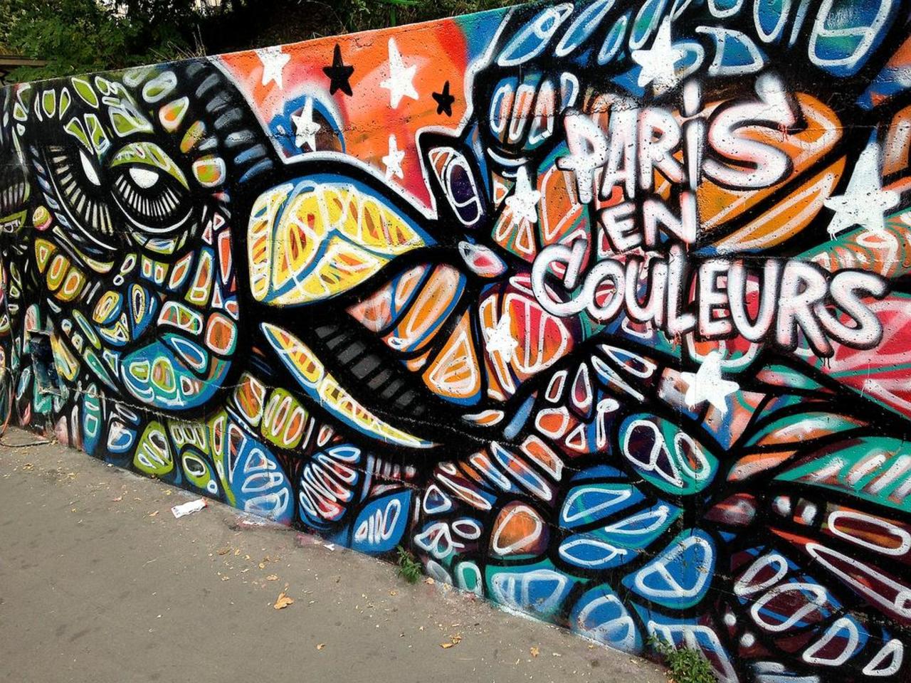 Street Art by Da CRUZ in #Paris http://www.urbacolors.com #art #mural #graffiti #streetart http://t.co/oiYiMqaih6 https://goo.gl/7kifqw