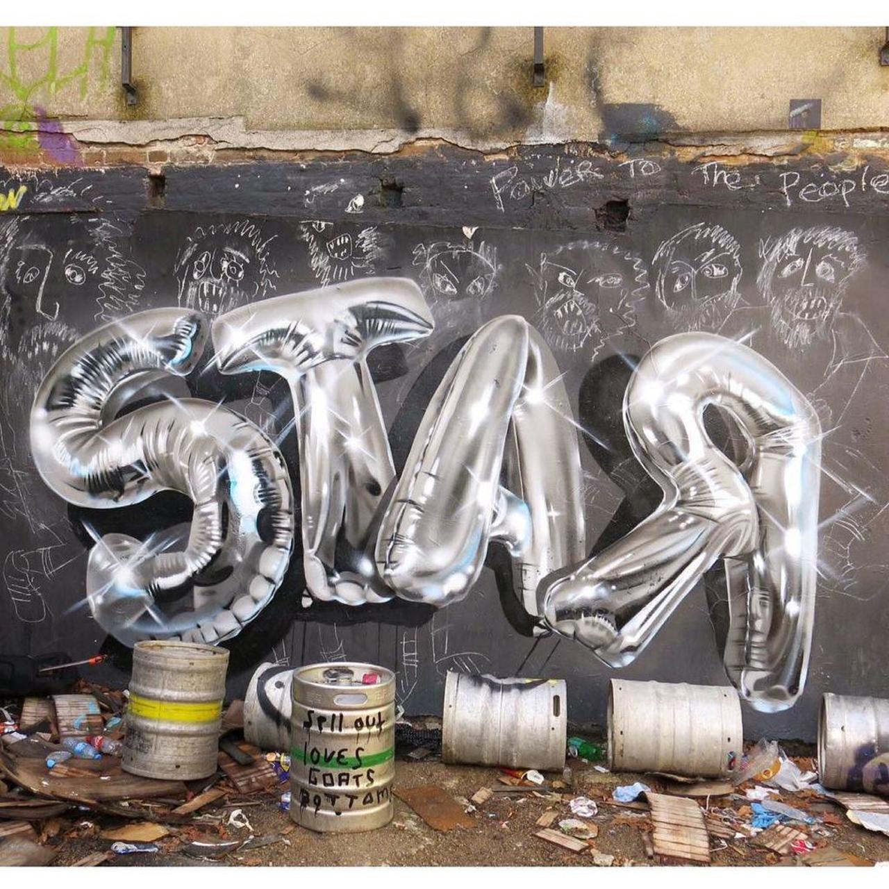#streetart #graffiti #graffitiart #mural #wallart #hiddenstreetsoflondon #streetartlondon #streetartphotography #be… http://t.co/vHq9zTnmGM