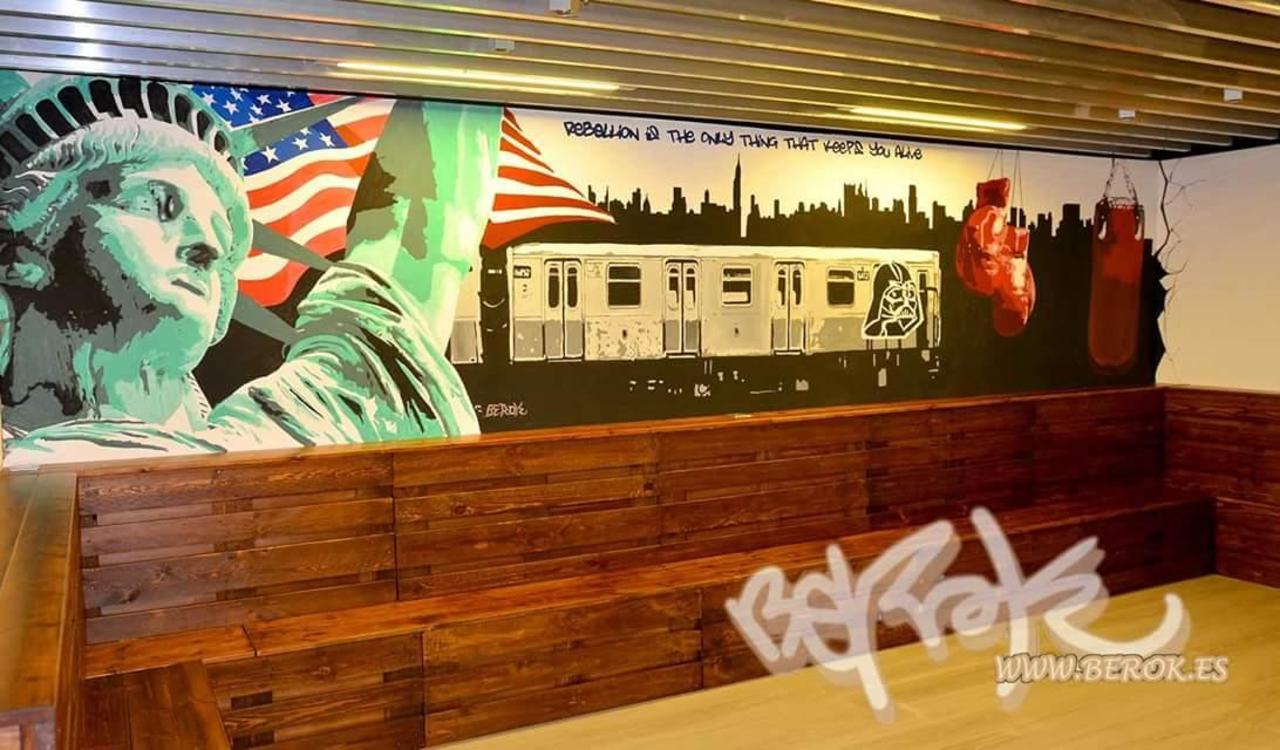 RT @Berokone: #newyork #mural #knockdown #boxeo #graffiti #arteurbano #urbanart #graffitis #murales #streetart #nuevayork #berok http://t.co/rsqBGx0JgF