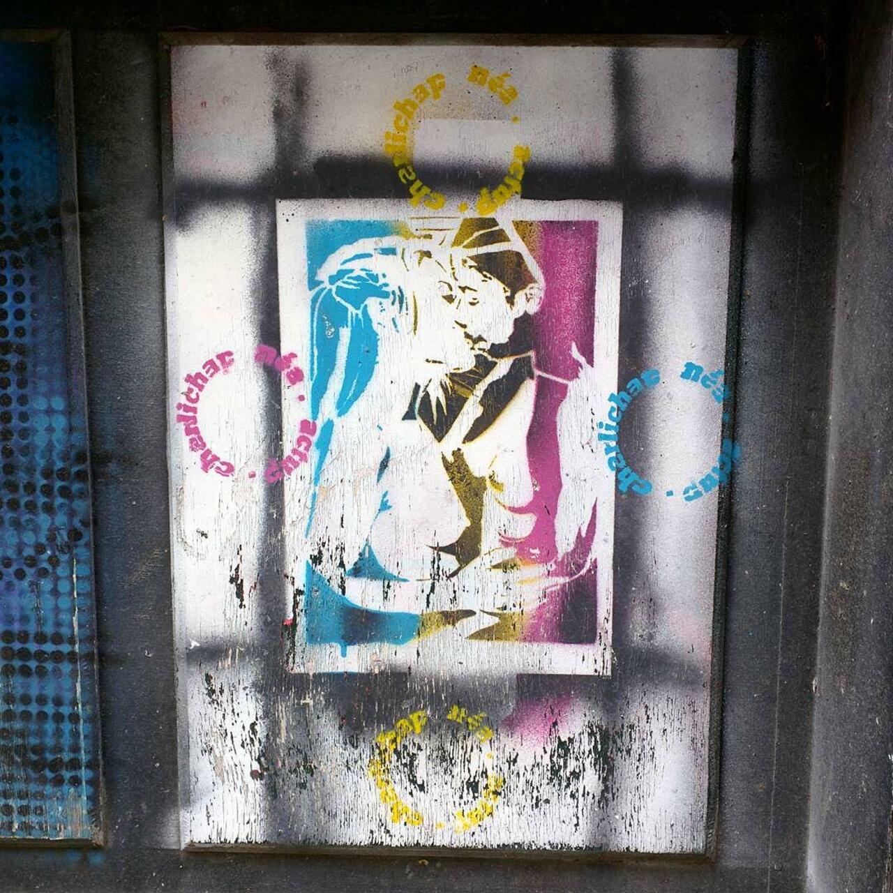 circumjacent_fr: #Paris #graffiti photo by alphaquadra http://ift.tt/1Lkr59C #StreetArt http://t.co/4K4FLLvzrT