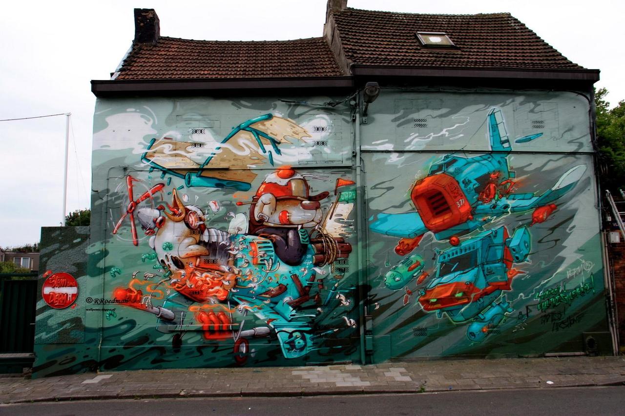RT @RRoedman: #streetart #graffiti #mural bird & dog meeting of styles 2015 #Berchem #Antwerpen,4 pics at http://wallpaintss.blogspot.nl http://t.co/RHImBcBryb
